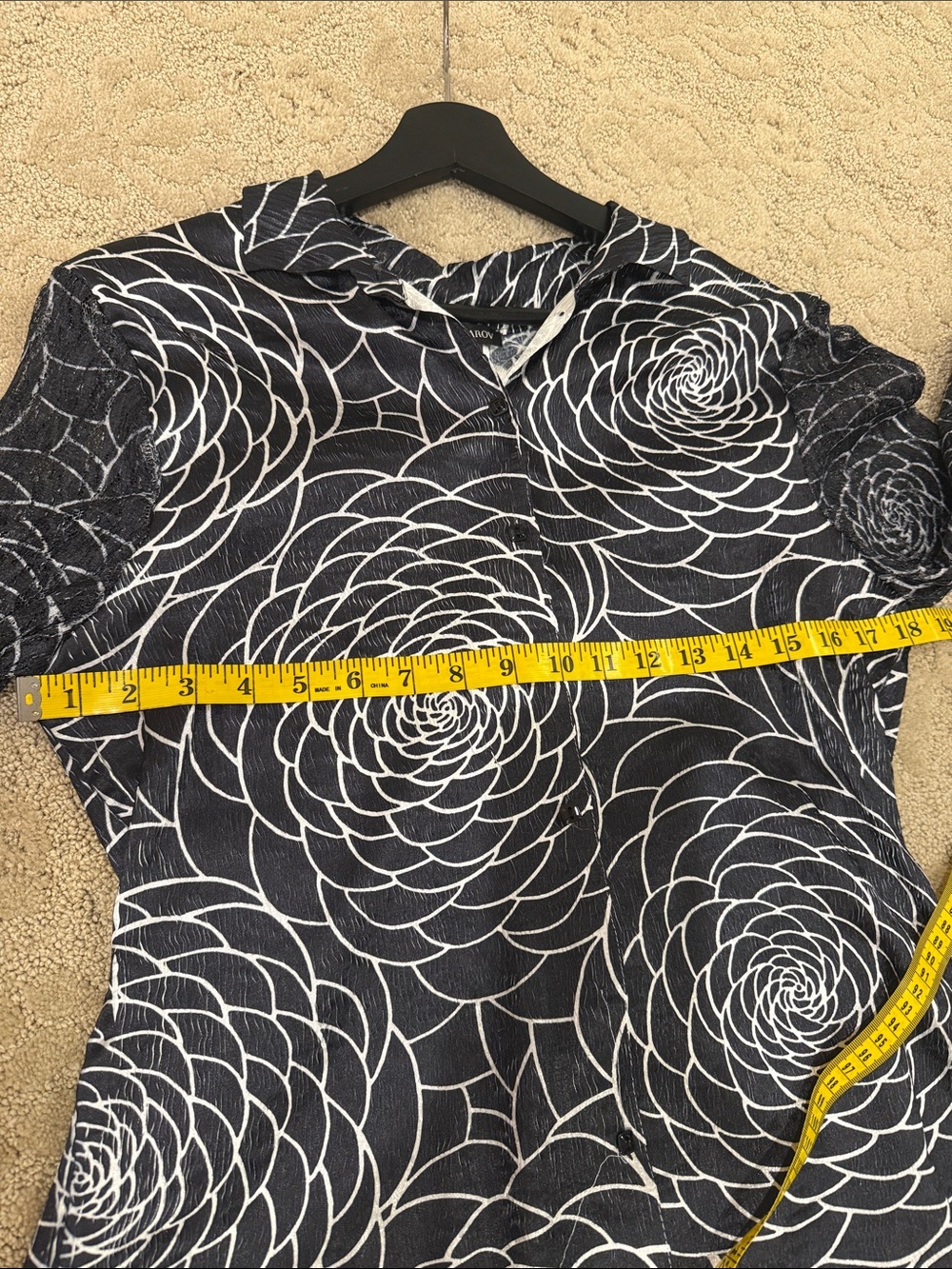 Komarov Black and White Floral-Print Button-Down Top - Picture 6 of 8